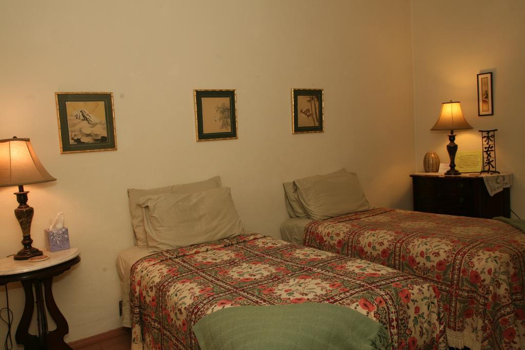 Spirit Tree Inn B&B Patagonia Bagian luar foto